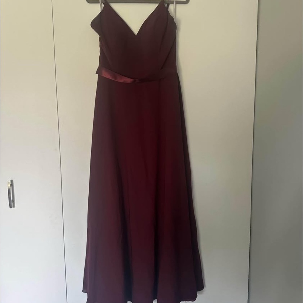 Maroon (wine) Sleeveless V-Neck Maxi Gown for Weddings